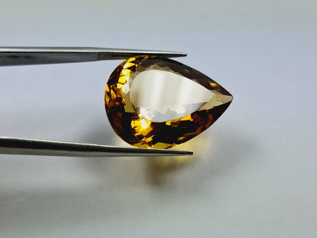 26.80ct Citrine 25x19mm