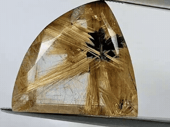 14.05ct Rutile 23x21mm