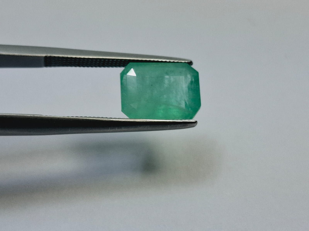 2.79ct Emerald 10x7mm