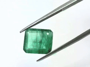 3.70ct Emerald 11x10mm