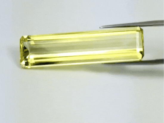 37.12ct Green Gold 45x12mm