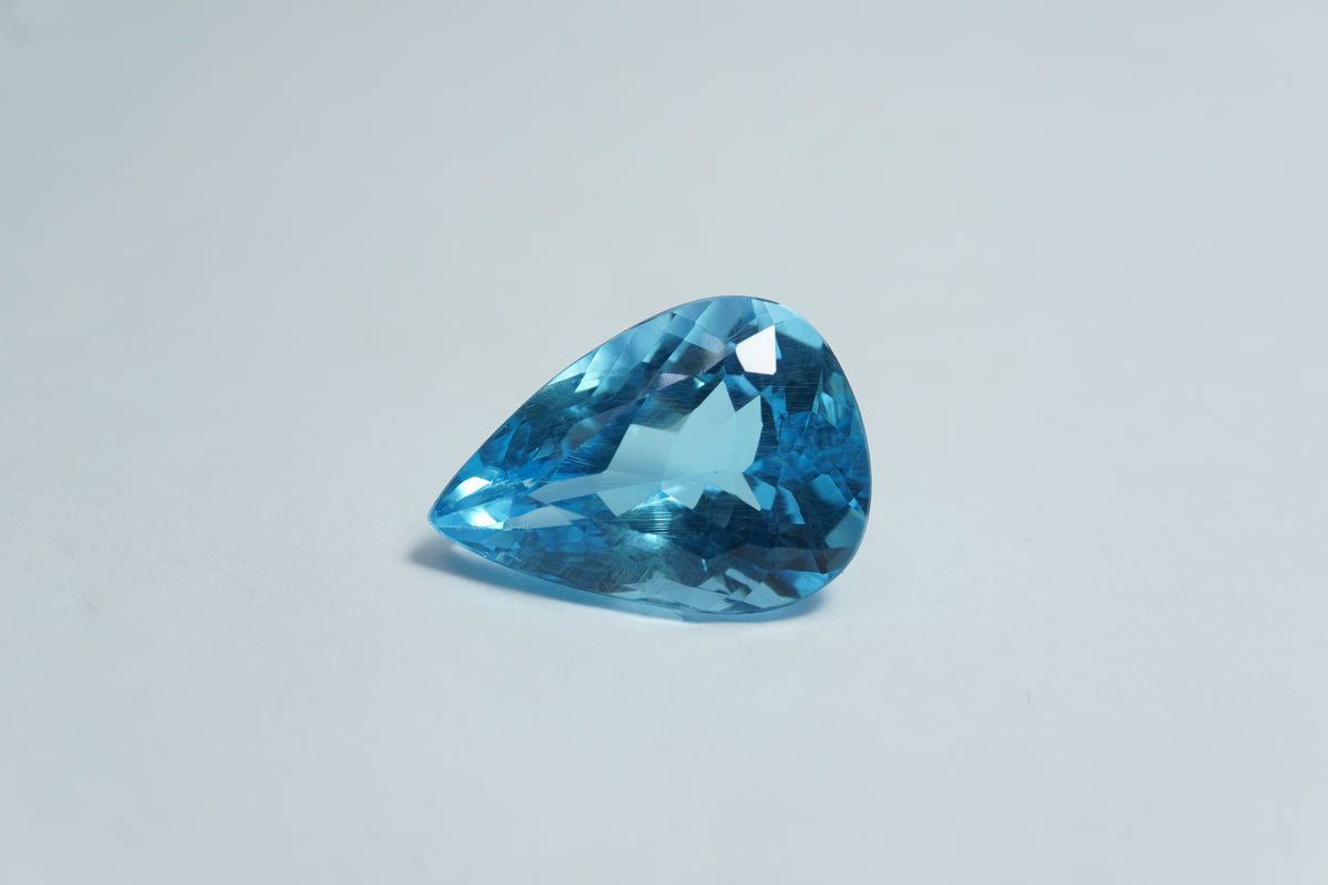 14.70ct Topaz 18x12mm