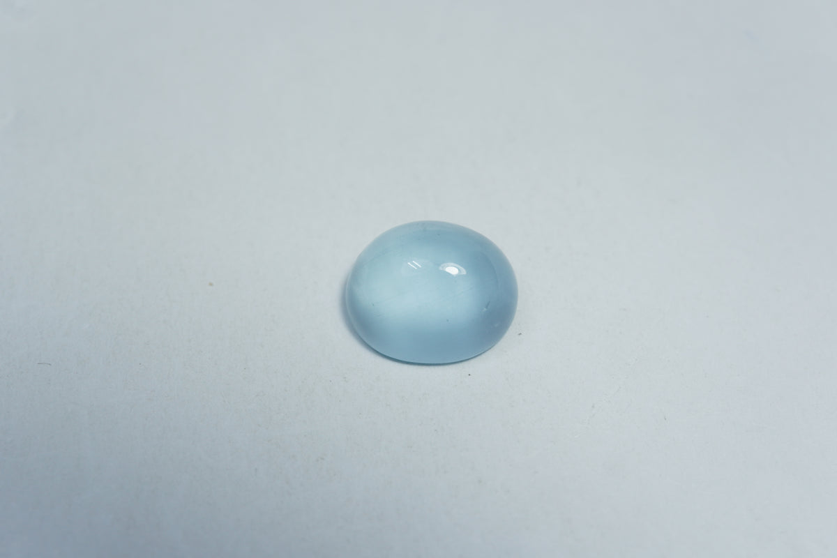 5.35ct Aquamarine cabochon 12x10mm