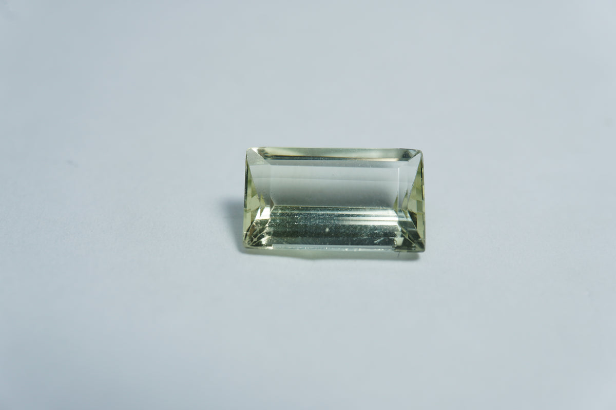 3ct Beryl green 12x7mm