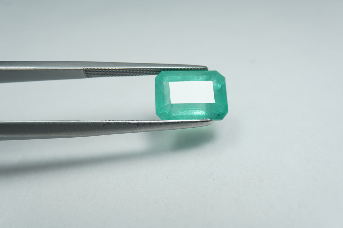 3.78ct Emerald 10.5x8mm