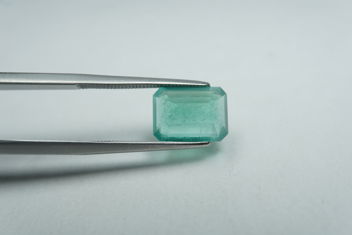 3.78ct Emerald 10.5x8mm