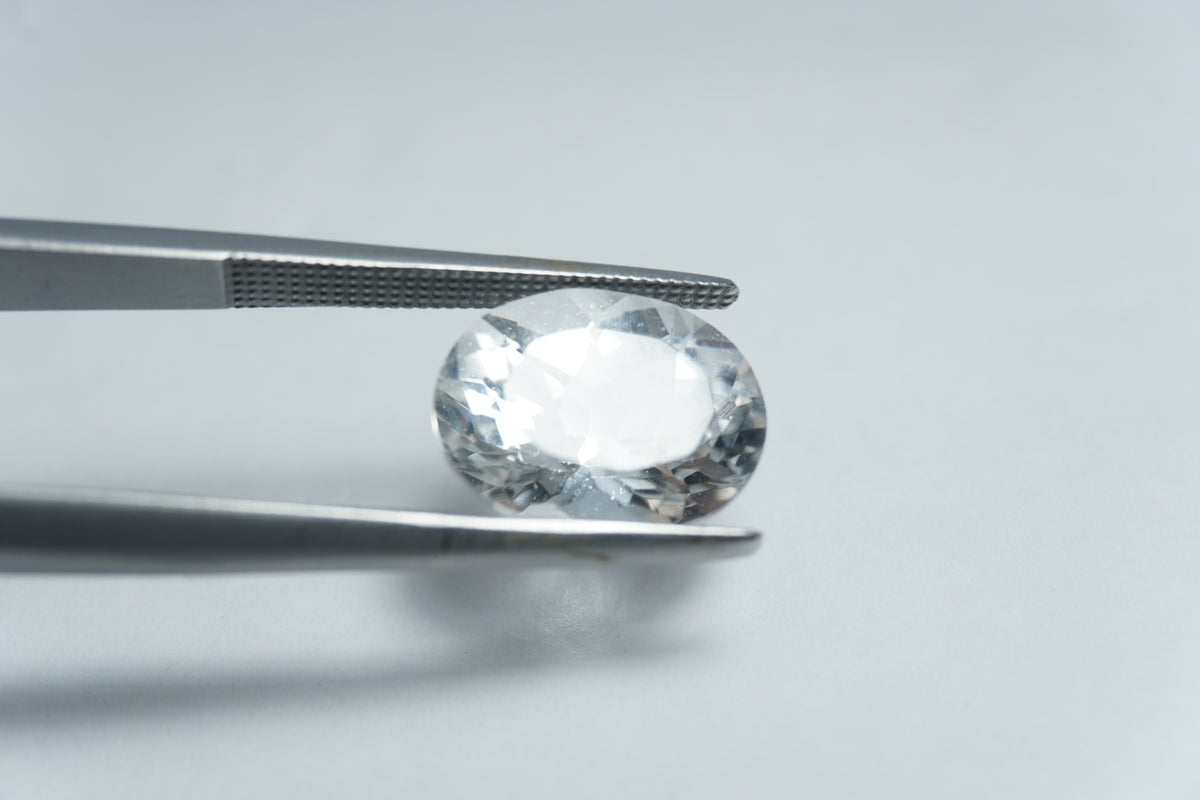 5.30ct Topaz 12x9mm