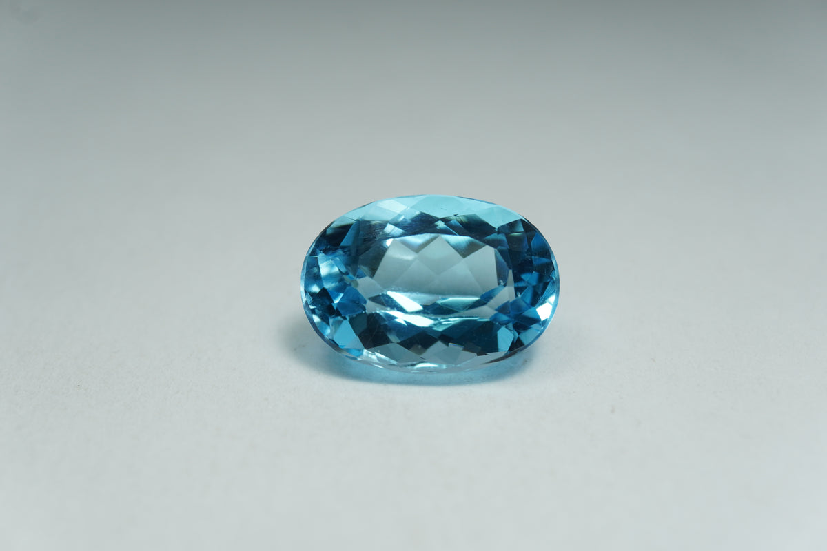 8.45ct Topaz 14x10mm
