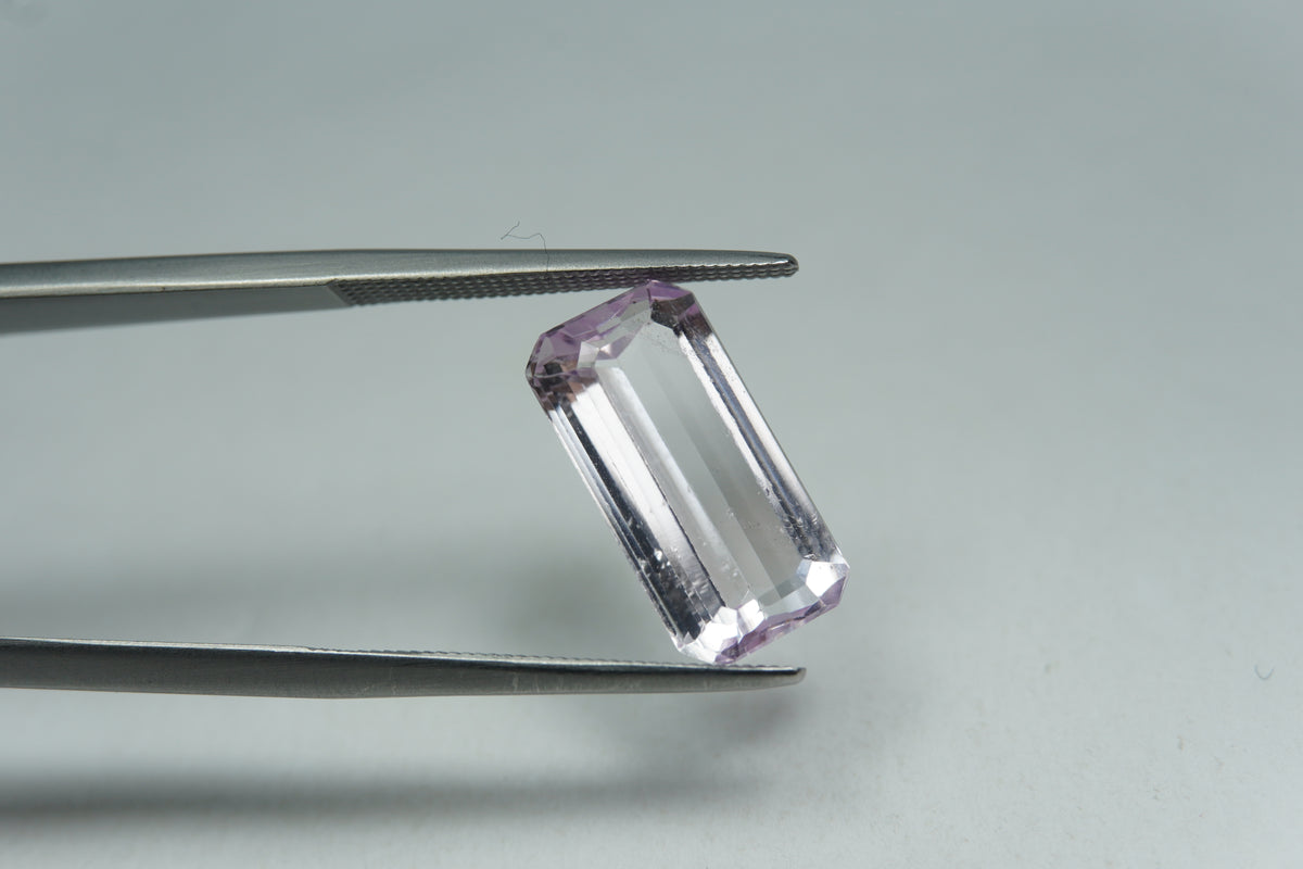 5.40ct Kunzite 15x8mm