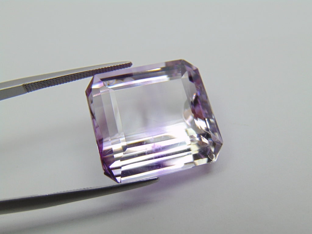 34.40ct Amethyst Bicolor 20x19mm