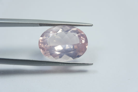 8.80ct Quartz rose 17x12mm