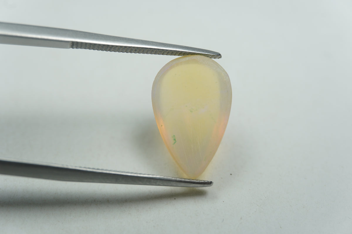 2.93ct Opal cabochon 15x10mm