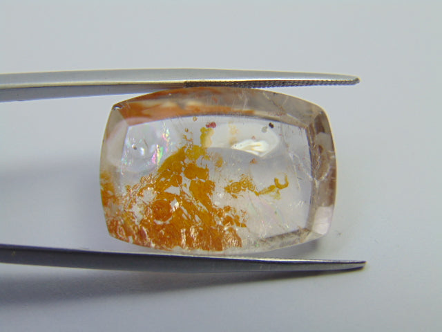 27.55ct Quartz With Inclusion 24x17mm