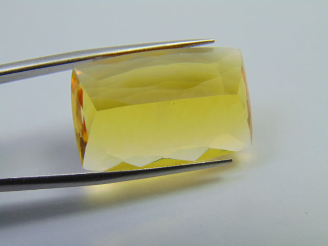 23.90ct Citrine 25x16mm