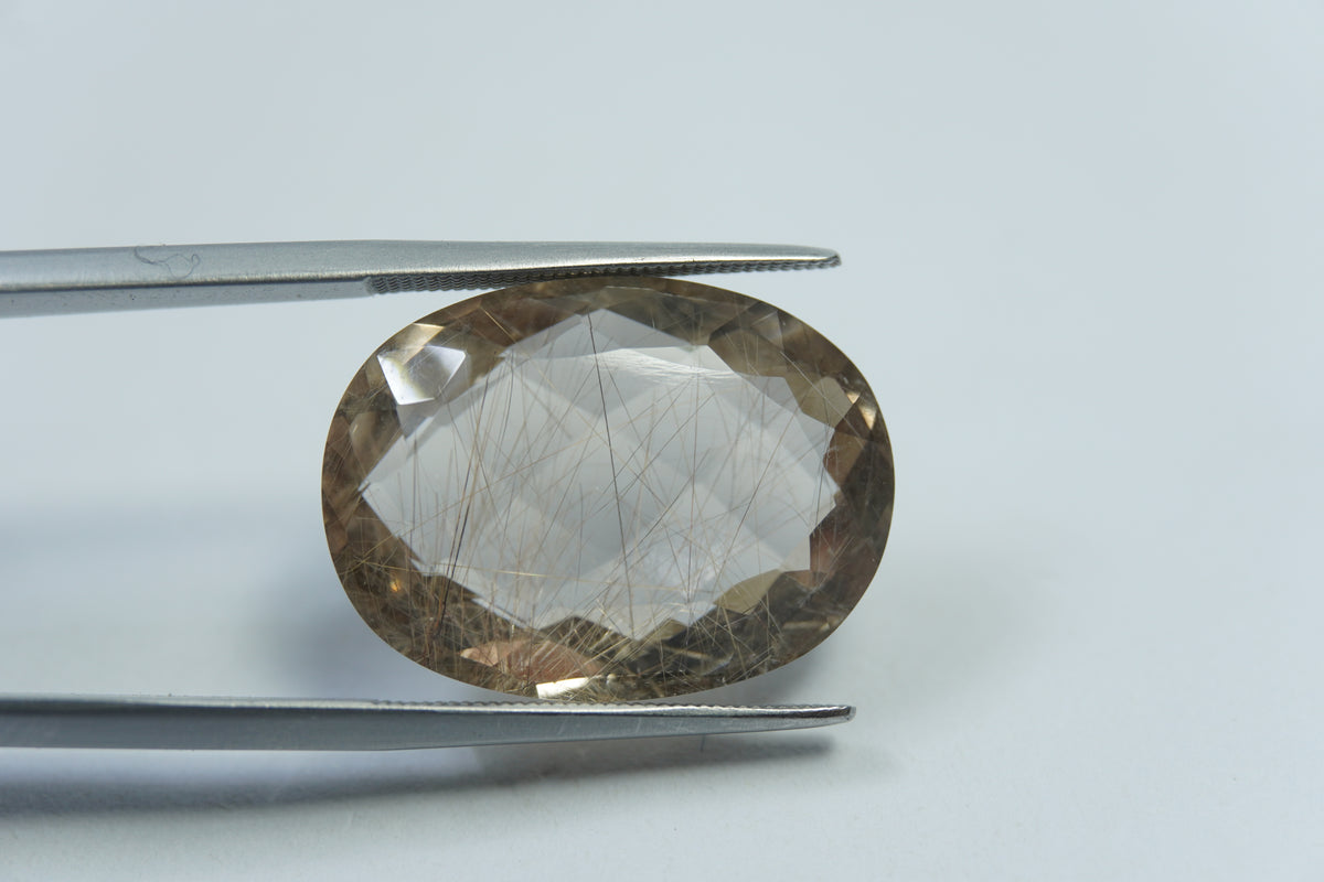 23.20ct Quartz with inclusion 22x16mm