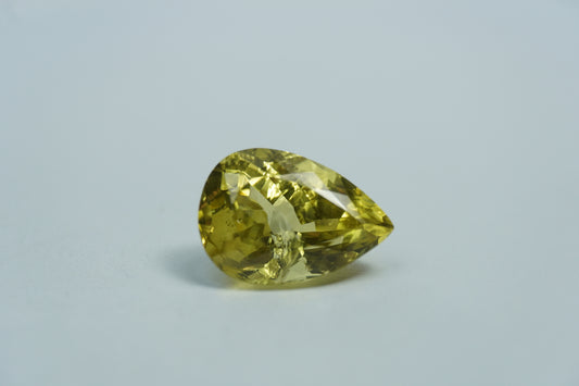 8.70ct Chrysolite 15x10mm