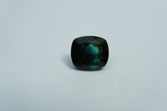 4.85ct Tourmaline bicolor 10x9mm