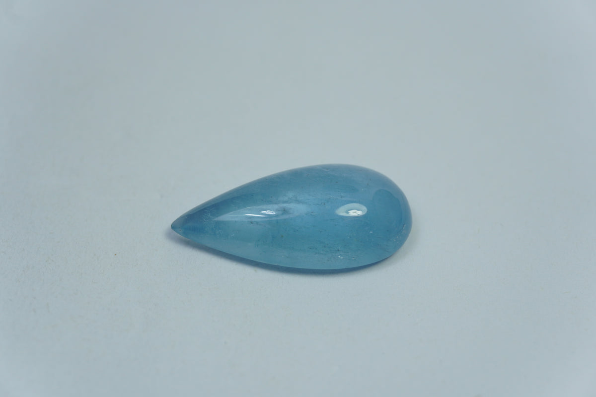 8.90ct Aquamarine cabochon 22x11mm