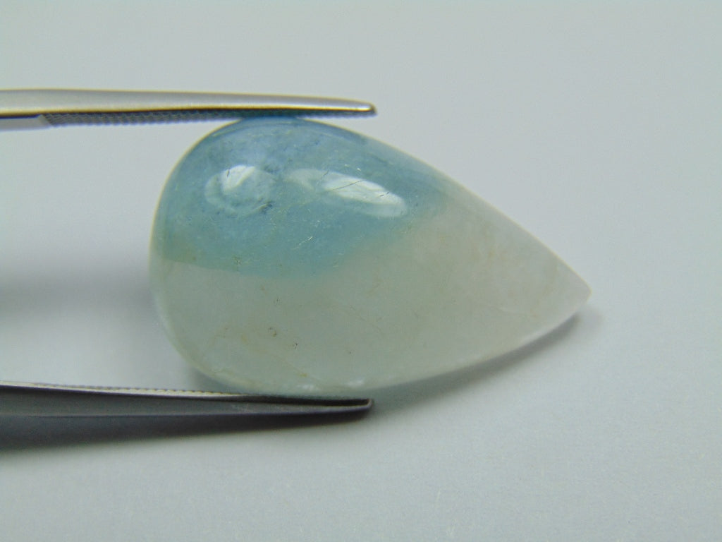 16.10ct Aquamarine Cabochon Bicolor 24.5x15mm