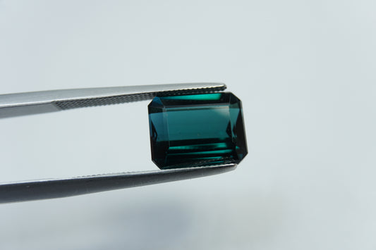 3.40ct Tourmaline blue 10x8mm