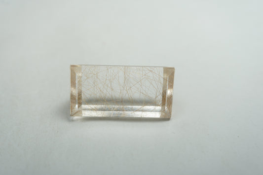 9.74ct Quartz with inclusion 18x9mm