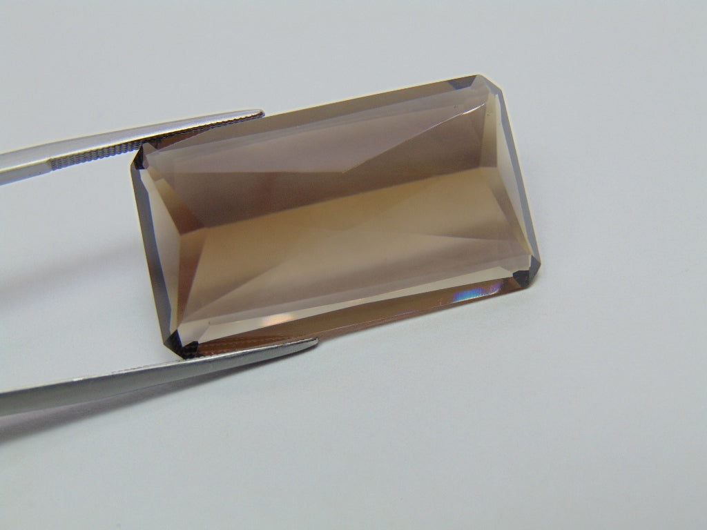 47.75ct Quartz Smoky 32x18mm
