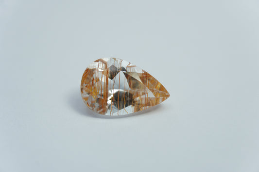 6.45ct Topaz with rutile 15x10mm
