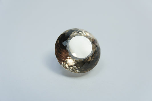 13.35ct Topaz 13mm