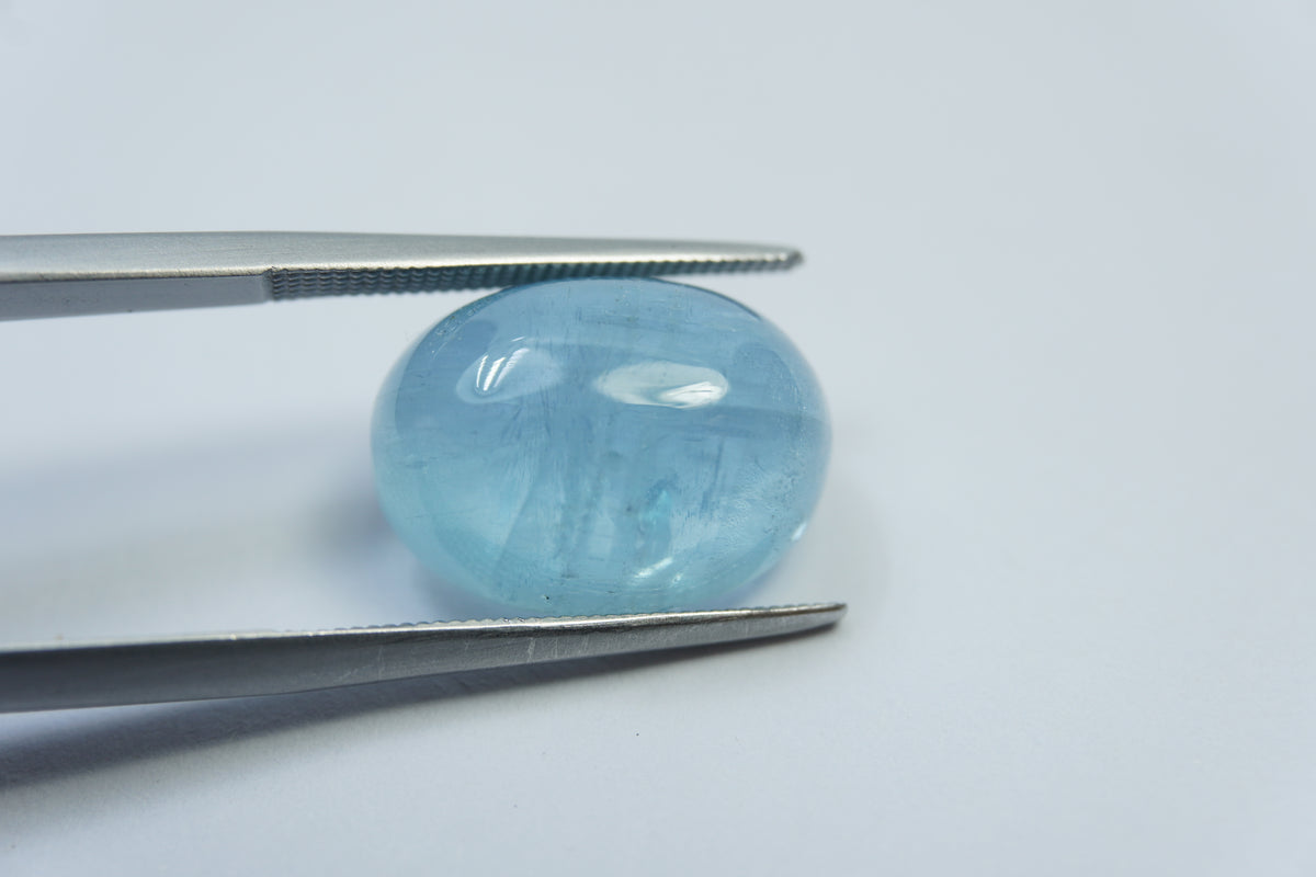 9.95ct Aquamarine cabochon 16x12mm