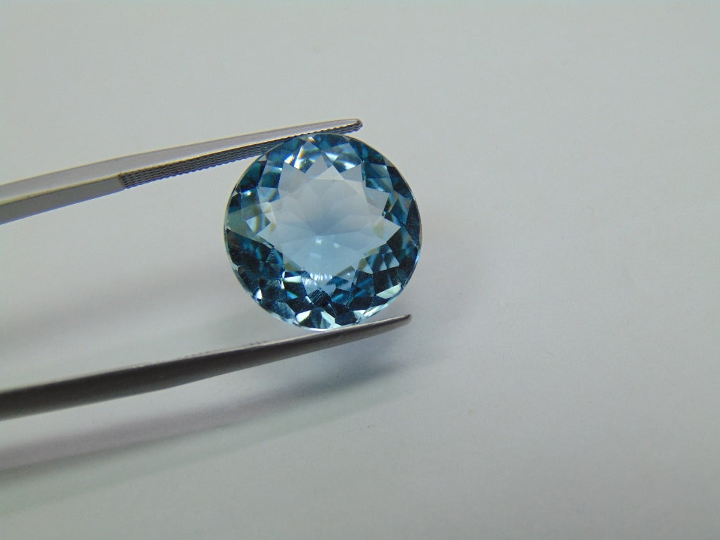 10.55ct Topaz 14mm