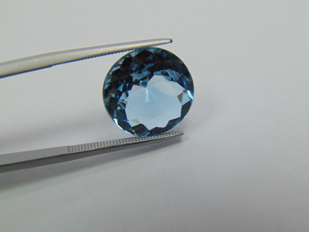 10.55ct Topaz 14mm