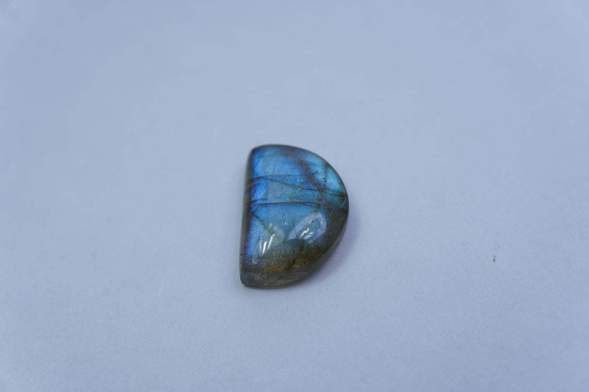3.90ct Quartz Labradorite 12x9mm