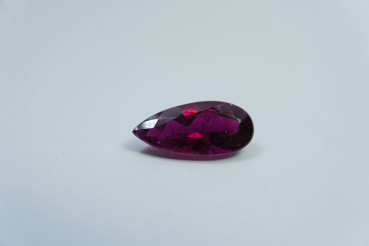 2.67ct Rubellite 14x6mm