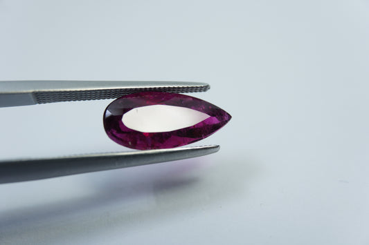 2.67ct Rubellite 14x6mm