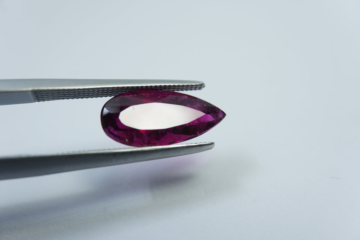 2.67ct Rubellite 14x6mm