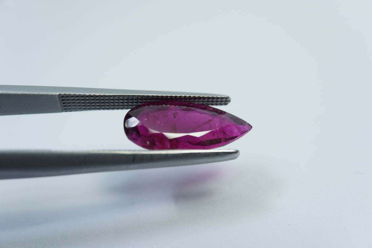 2.67ct Rubellite 14x6mm