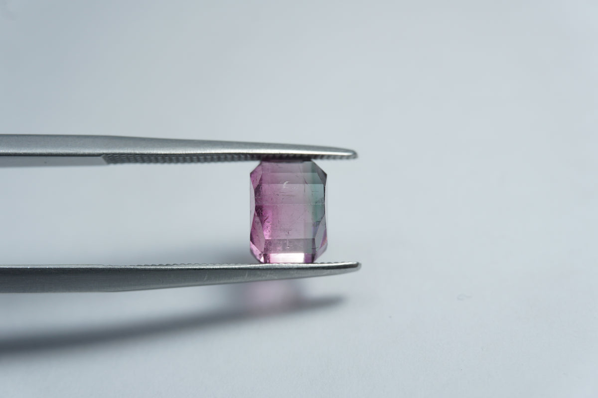 2.68ct Tourmaline bicolor 8x6mm