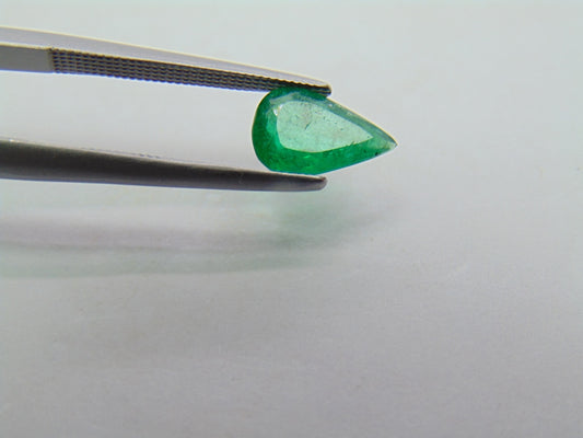0.90ct Emerald 9x6mm