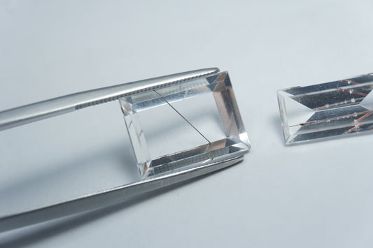 9.75ct Quartz with inclusion 14x7mm / 14x10mm