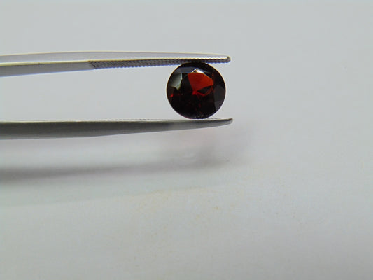 1.95ct Garnet 8mm