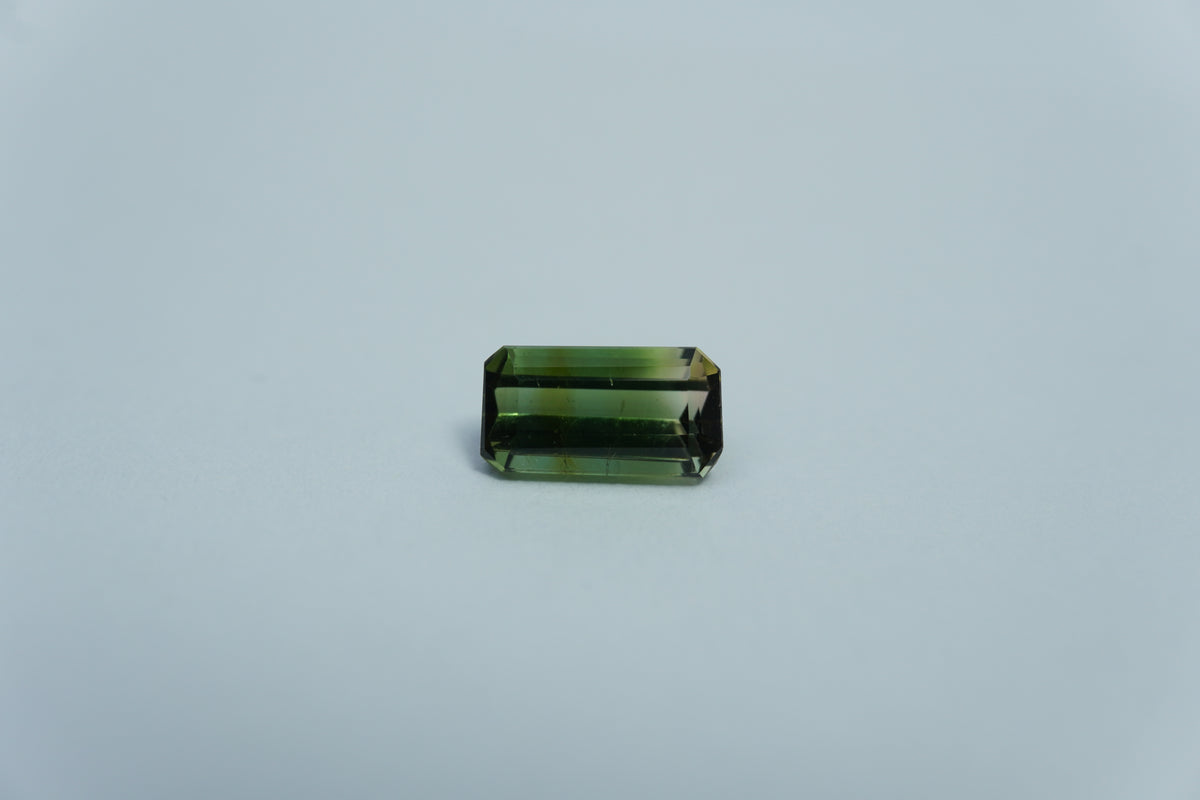 1.34ct Tourmaline bicolor 8x4mm