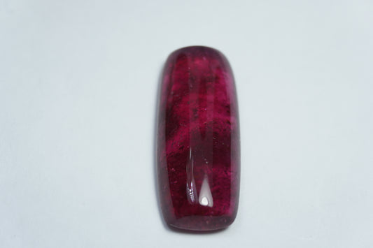 21.35ct Rubellite cabochon 30x12mm
