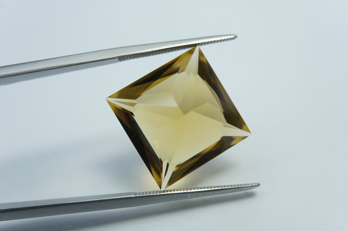 16.60ct Citrine 16mm