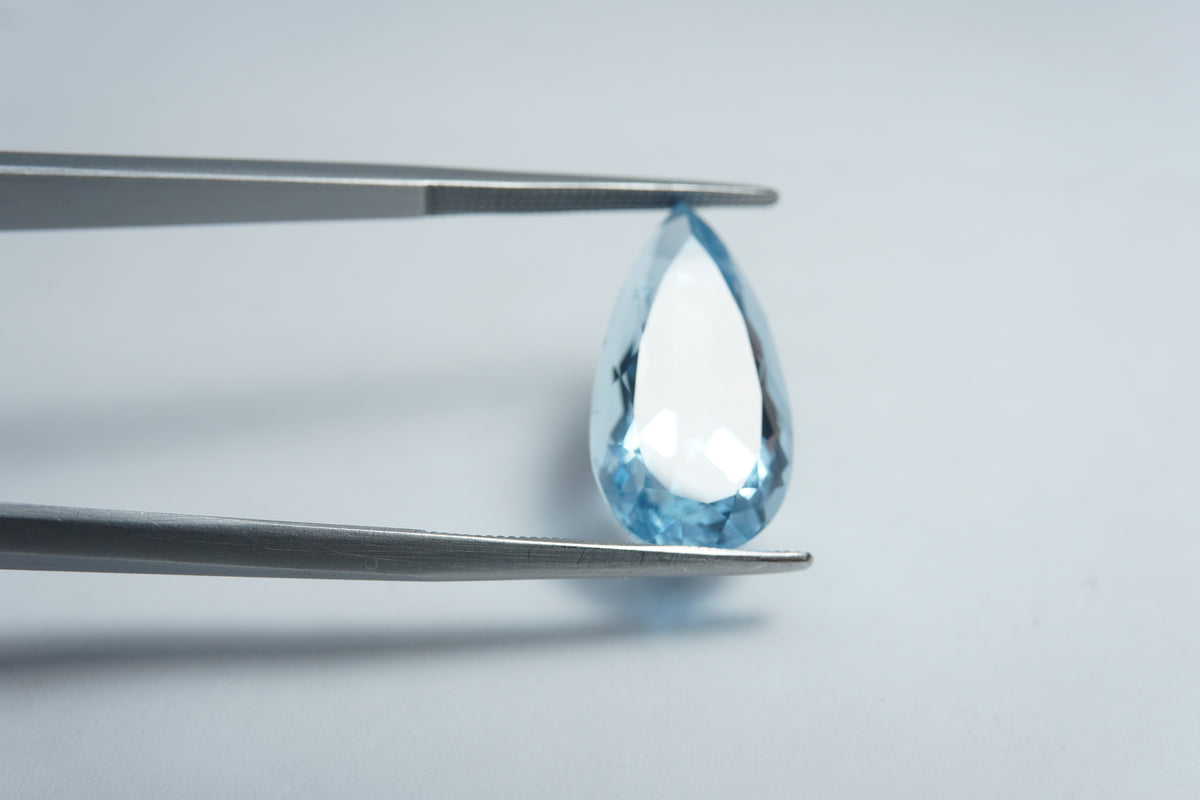 11.10ct Topaz 18x10mm