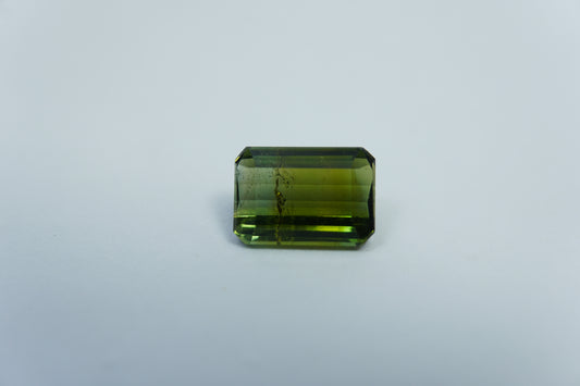 2.25ct Tourmaline bicolor 9x6mm