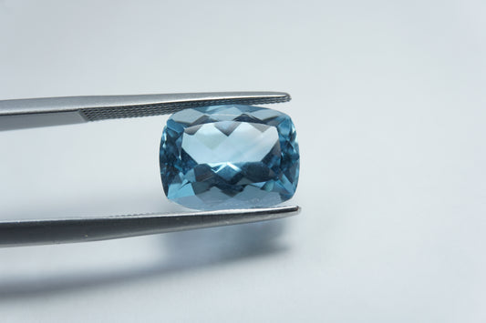 7.23ct Topaz 12x10mm