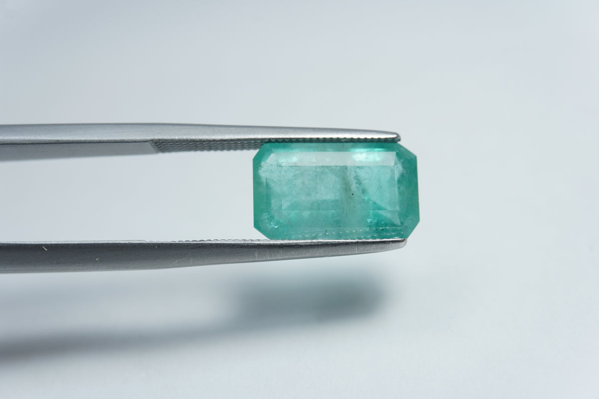 3.65ct Emerald 12x7mm