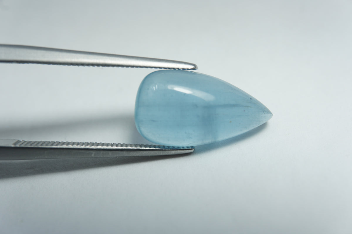 3.80ct Aquamarine cabochon 15x8mm