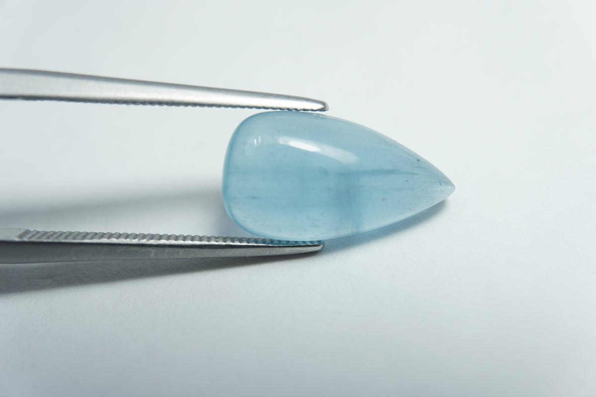 3.80ct Aquamarine cabochon 15x8mm