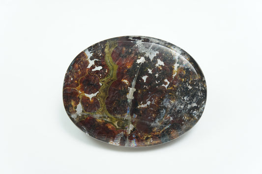 43.20ct Quartz with inclusion 29x22mm
